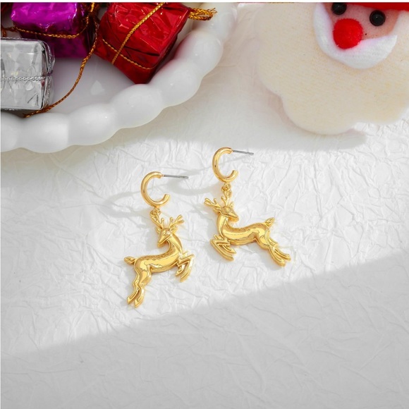 14k Reindeer Earrings - Picture 2 of 7